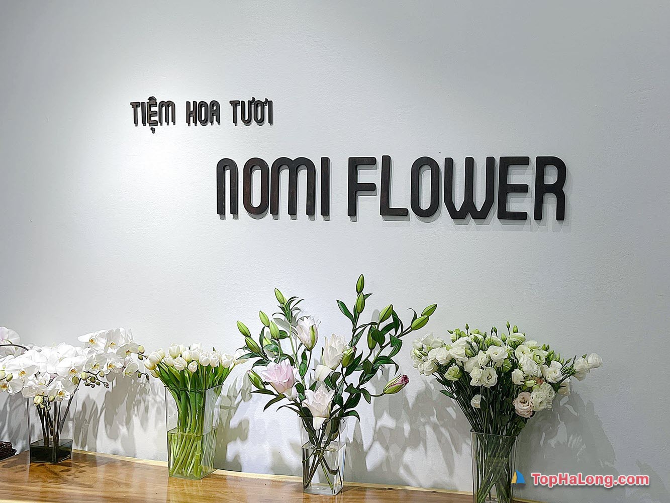 NOMI Flower
